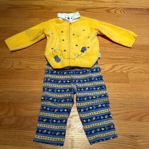 Adorable Winter 3 Piece Yellow and Blue Kids Matching Set. Size 18 M